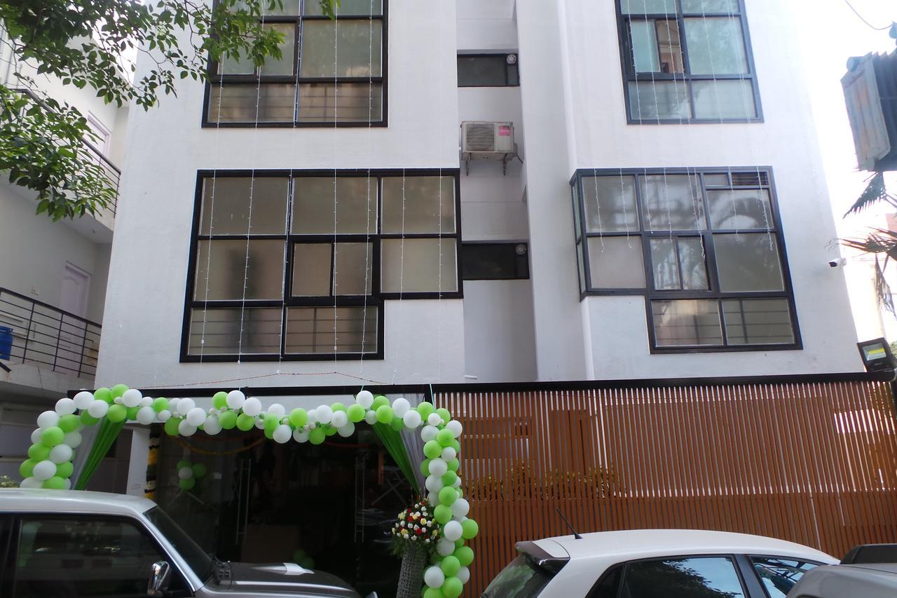 White House Hotel Bangalore Exterior photo